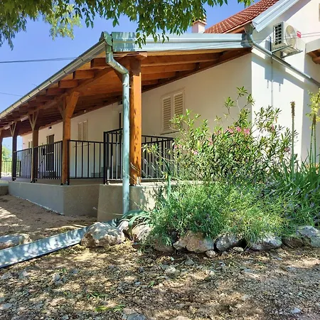 Prominska Bajka Villa *